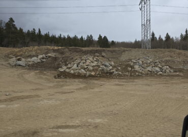 2 Foot – 4 Foot Boulders in Alma, Colorado